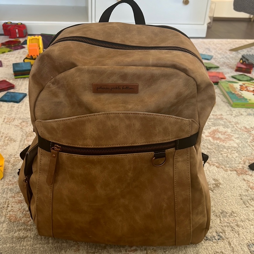 Petunia pickle bottom pumping and diaper bag